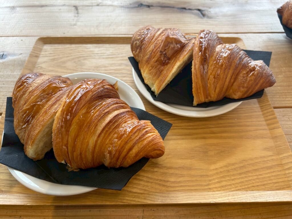 ZEBRA Coffee & Croissant 稲城中央公園店_稲城のミカタ