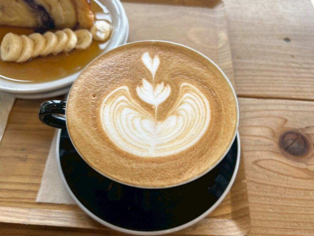 ZEBRA Coffee & Croissant 稲城中央公園店_稲城のミカタ