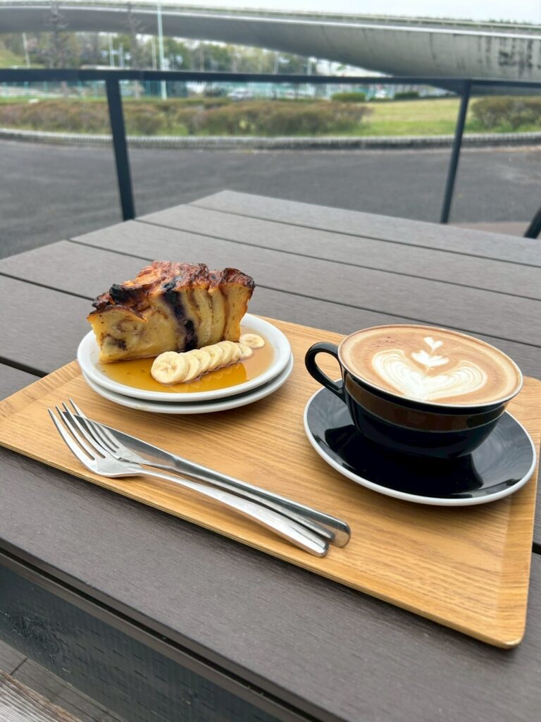 ZEBRA Coffee & Croissant 稲城中央公園店_稲城のミカタ