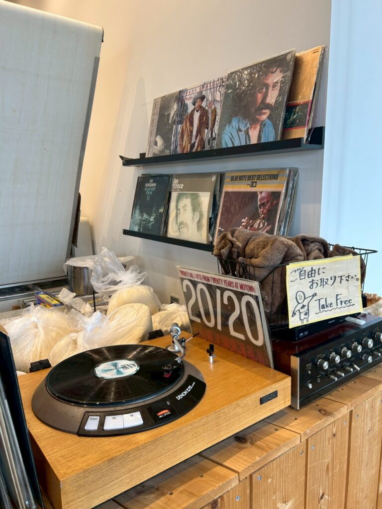 ZEBRA Coffee & Croissant 稲城中央公園店_稲城のミカタ