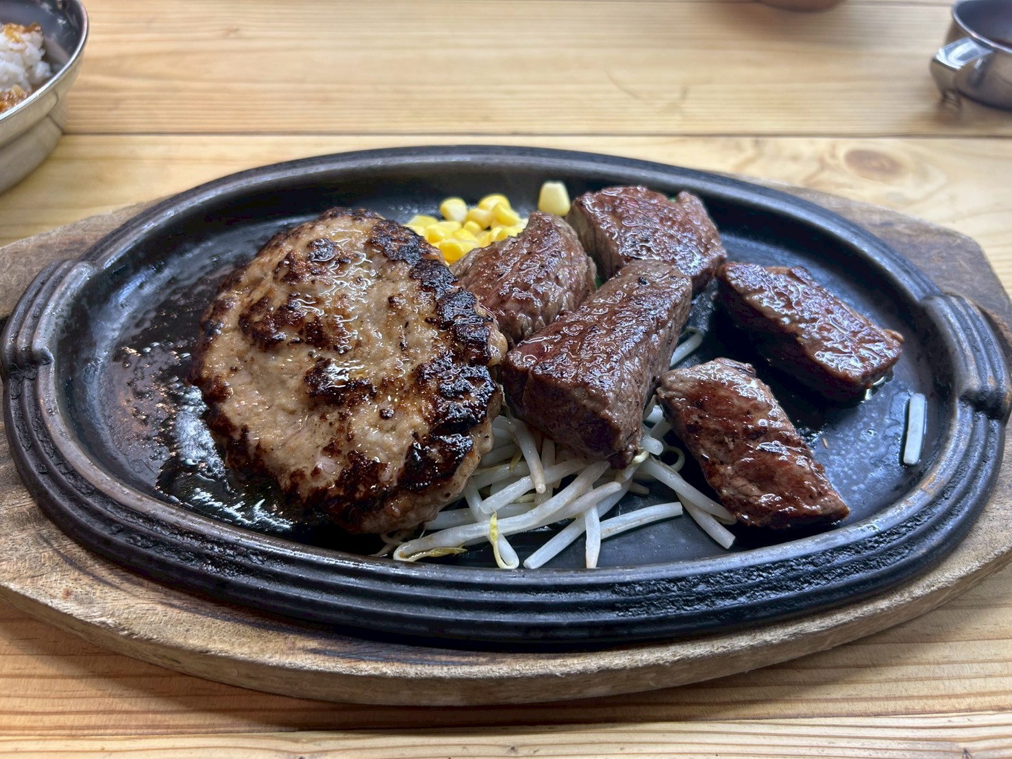 伝説のステーキ屋 稲城店_稲城のミカタ
