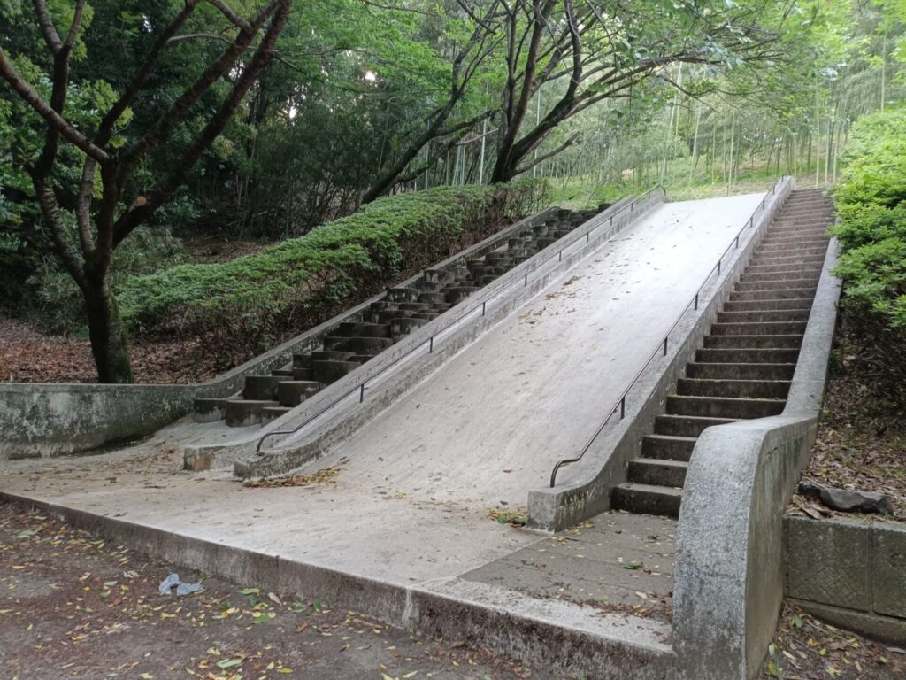 稲城中央公園_稲城のミカタ